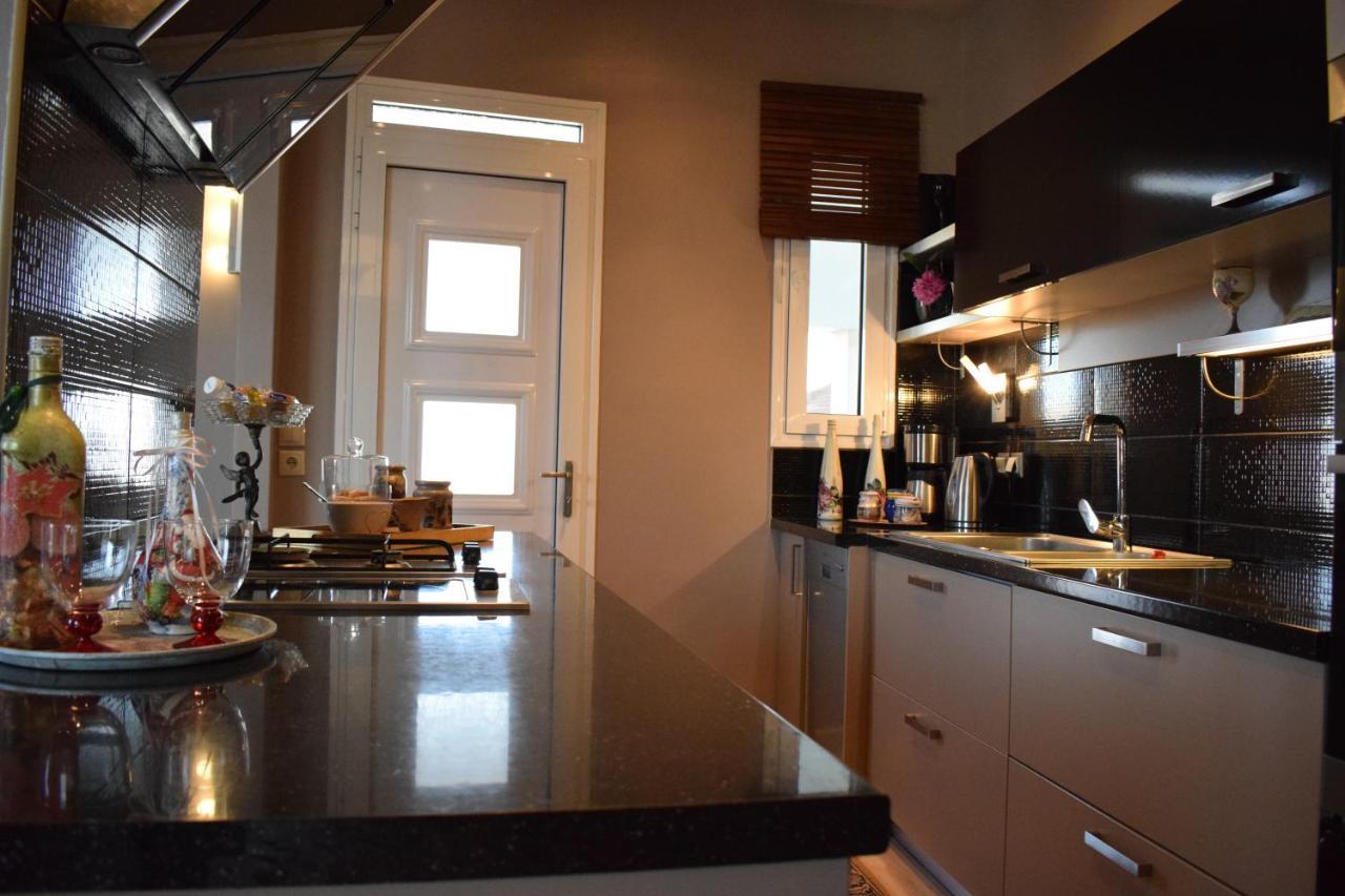 Five Stars In Trikala Apartment Exterior foto