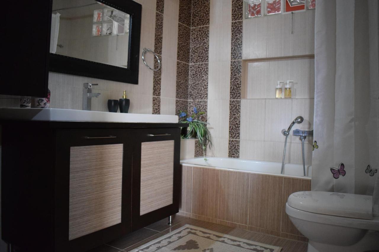 Five Stars In Trikala Apartment Exterior foto
