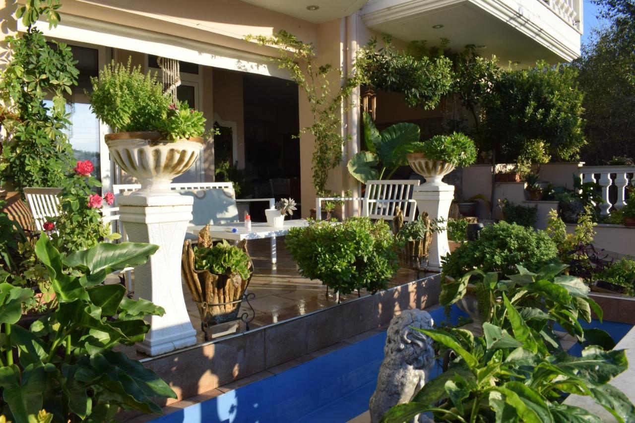 Five Stars In Trikala Apartment Exterior foto
